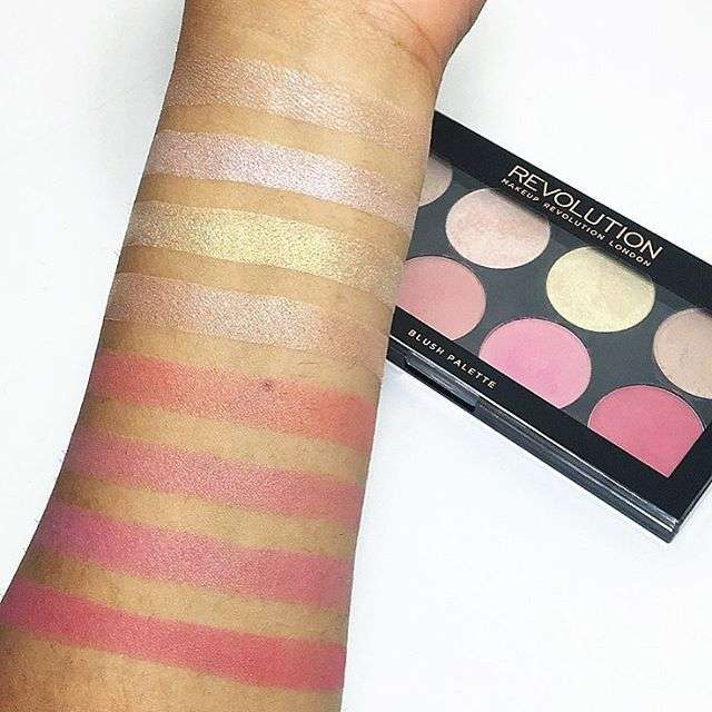 Revolution Blush And Contour Pallete (Goddess)